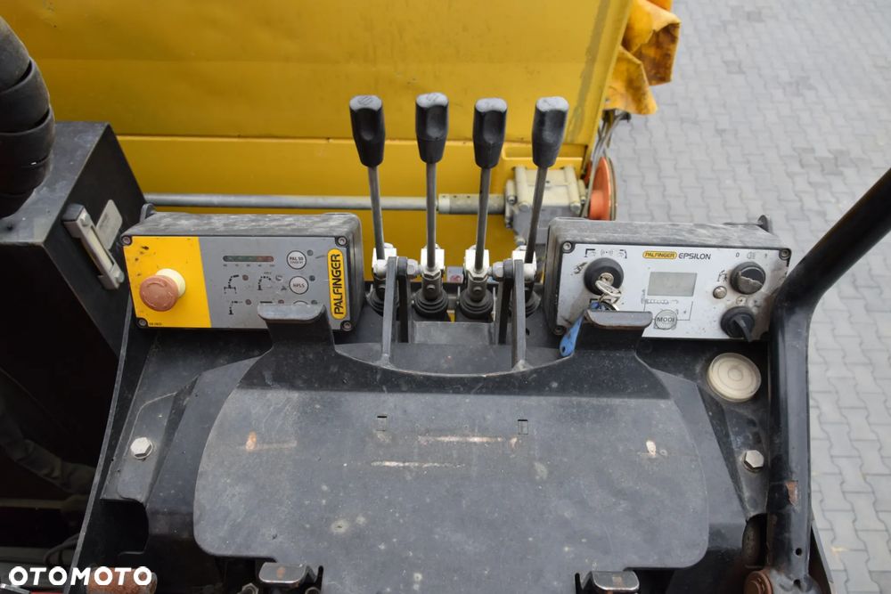 Mercedes-Benz AROCS 3243 / 8x4 / EURO 6 / HDS PALFINGER EPSILON Q170Z / ROTATOR / CHYWTAK / STEROWANIE RADIOWE / WYWROTKA / HYDROBURTA / AUTOMAT / SYSTEM KAMER CYFROWYCH / KAMERA COFANIA / NAWIGACJA / HAK / NISKI PRZEBIEG / 2020 / SERWISOWANY / SPROWADZONY - 29