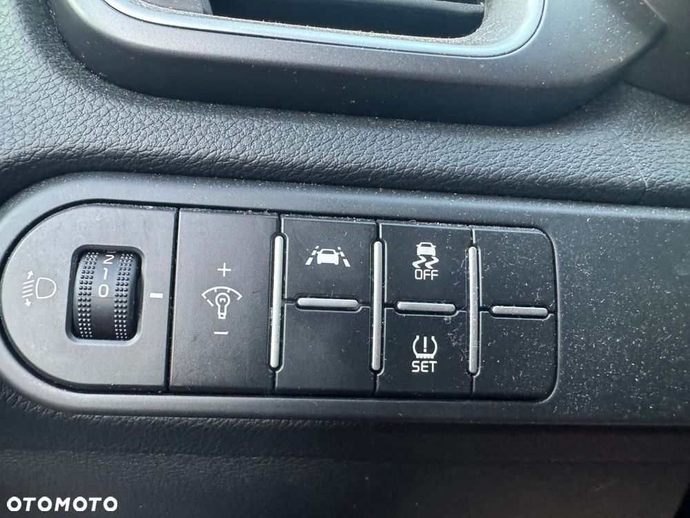 Kia XCeed - 10