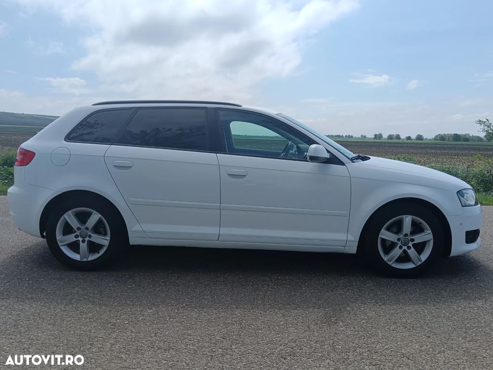 Audi A3 1.4 TFSI Stronic Ambiente - 4