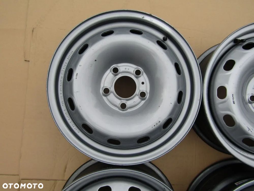 4x Felgi 16 Renault Trafic III Opel Vivaro II 6j 5x114,3 ET50 - 7