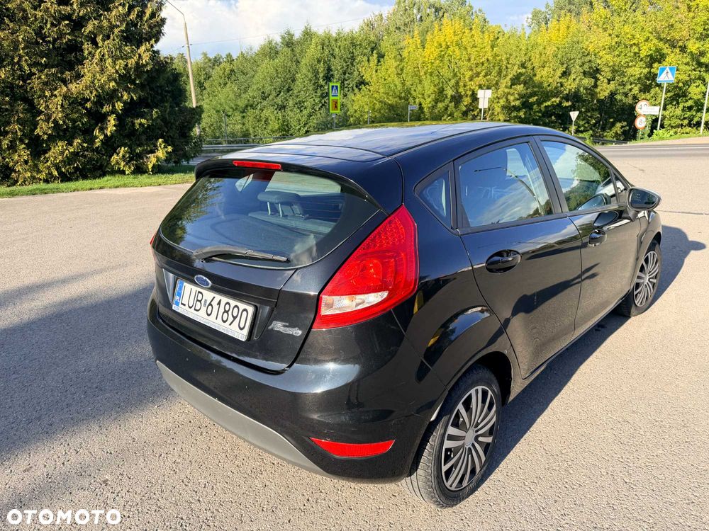 Ford Fiesta - 2