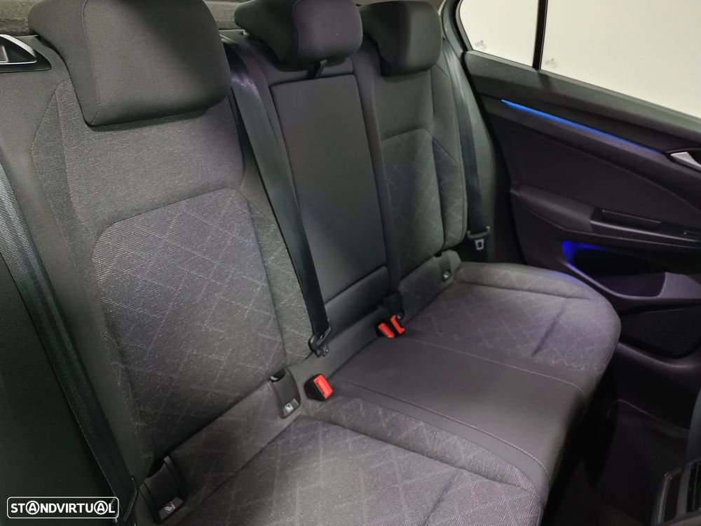 VW Golf 1.0 TSI Trendline Pack - 26