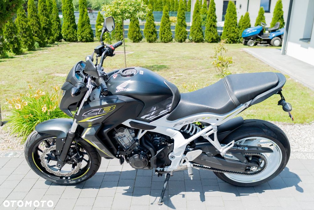 Honda CB - 8