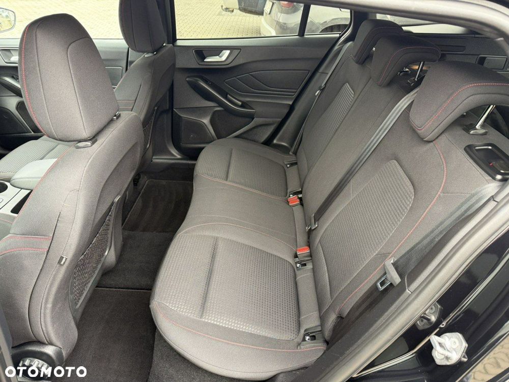 Ford Focus - 26