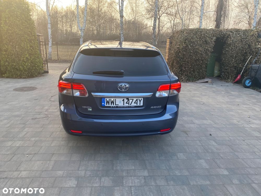 Toyota Avensis - 15