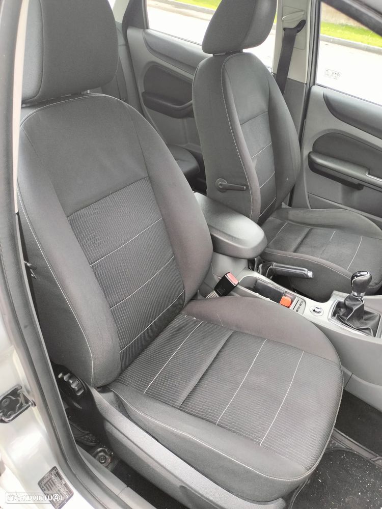 Ford Focus 1.6 TDCi Titanium - 6