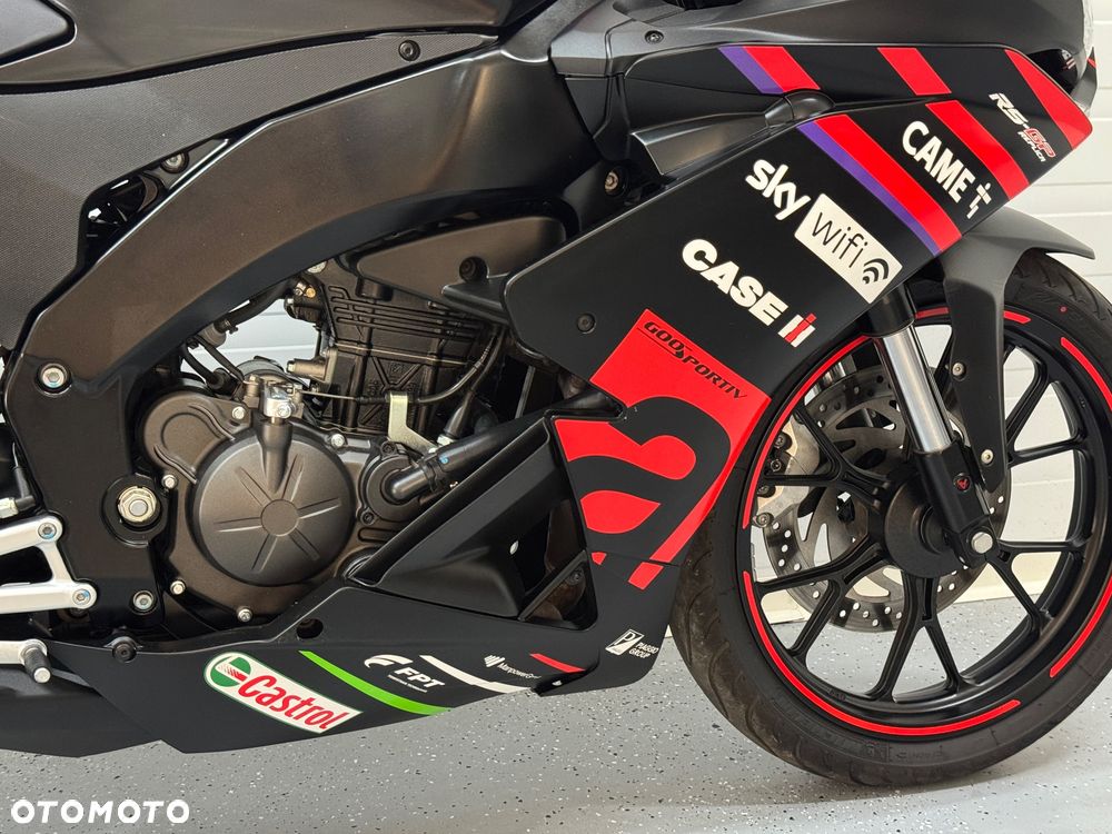 Aprilia RS - 8