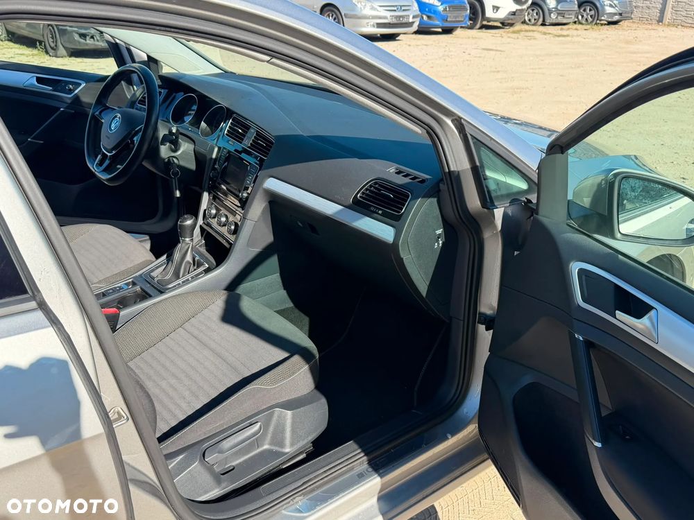 Volkswagen Golf 1.2 TSI BMT Trendline - 22