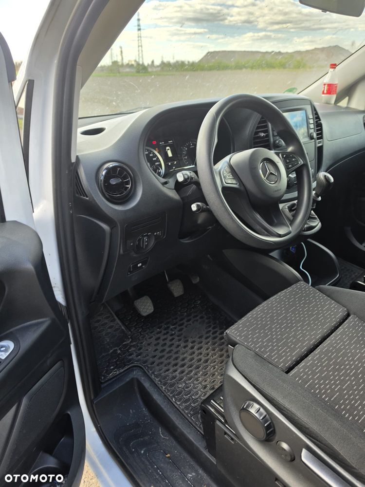 Mercedes-Benz Vito - 11