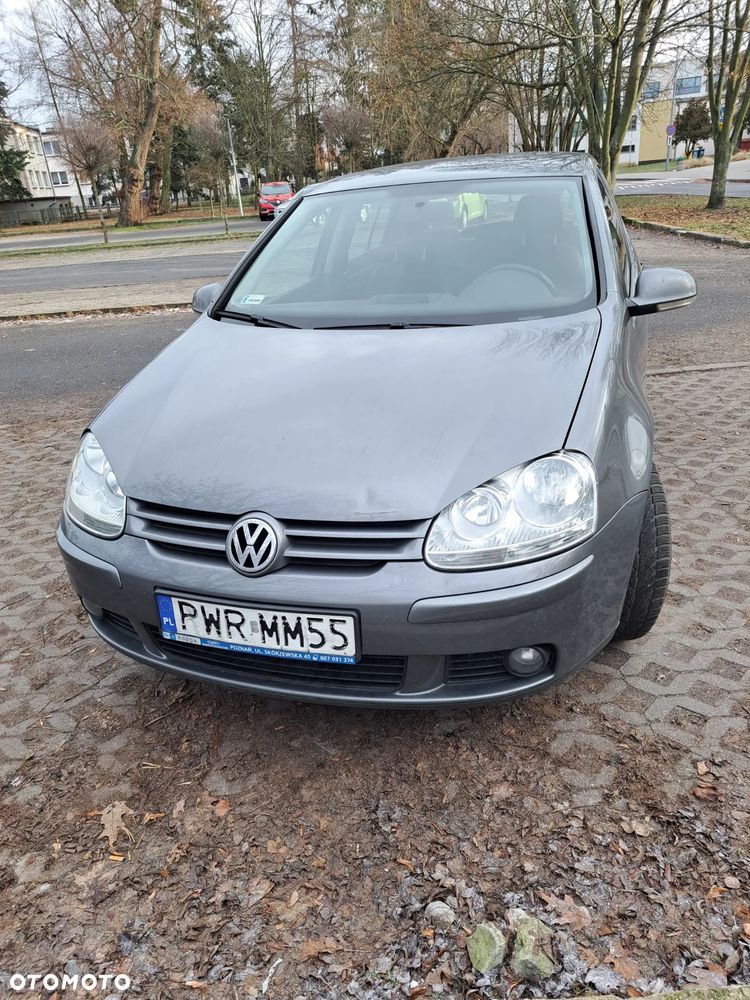 Volkswagen Golf - 1