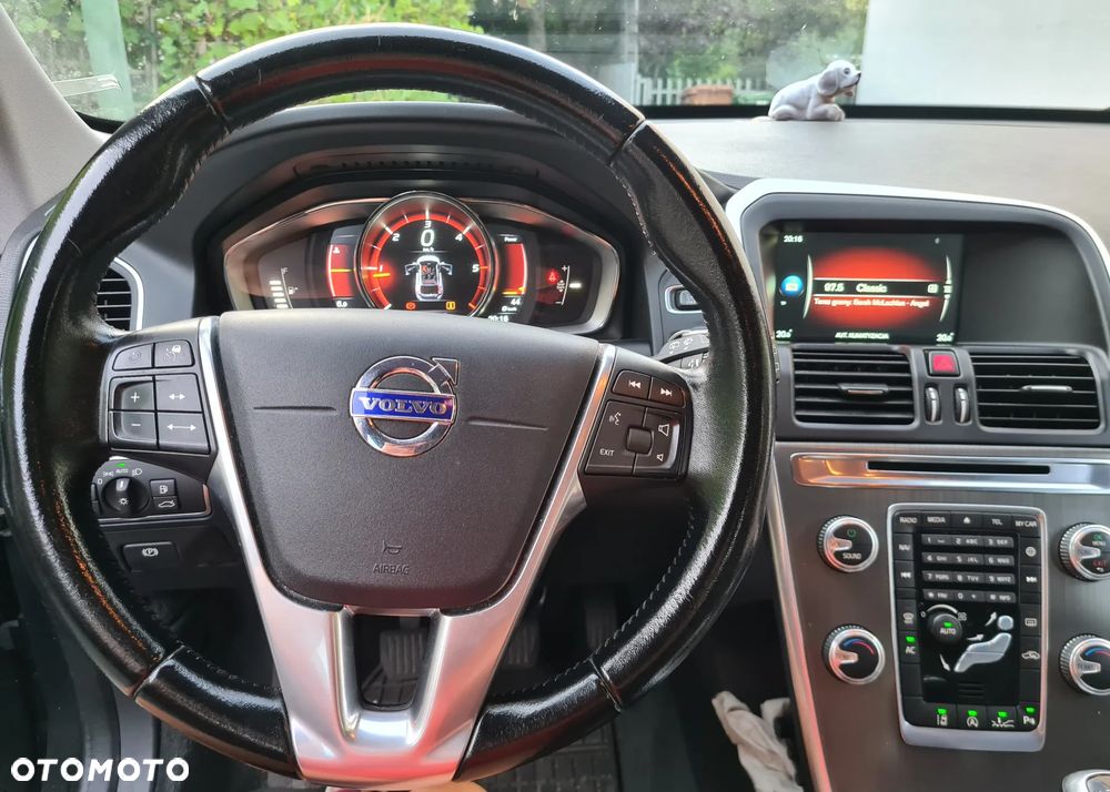 Volvo XC 60 - 11