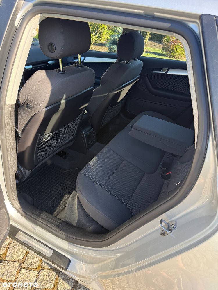 Audi A3 Sportback 2.0 TDI Ambition S tronic - 17