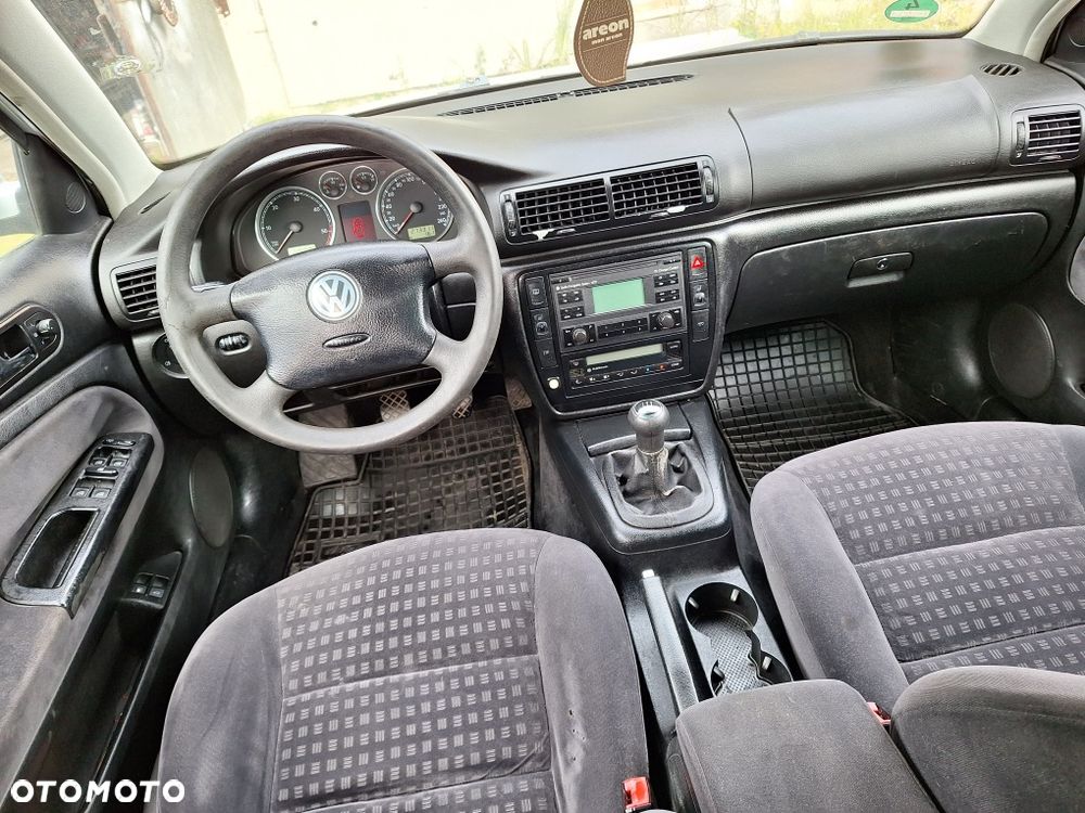 Volkswagen Passat - 5