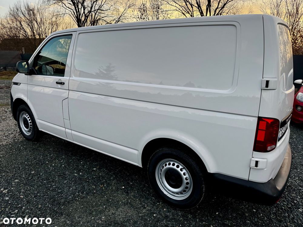 Volkswagen TRANSPORTER T6.1 - 28
