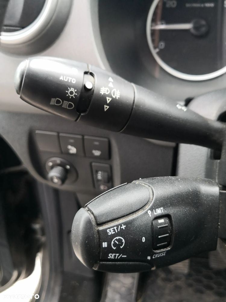 Peugeot Partner BlueHDi 120 Stop&Start Allure - 25