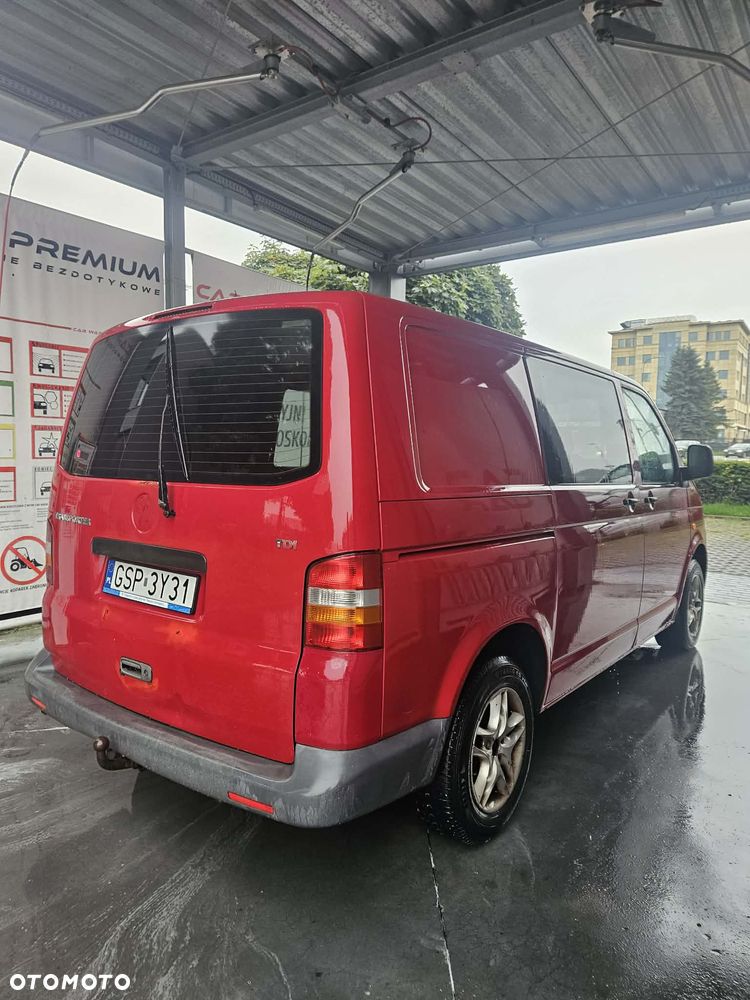 Volkswagen Transporter - 1