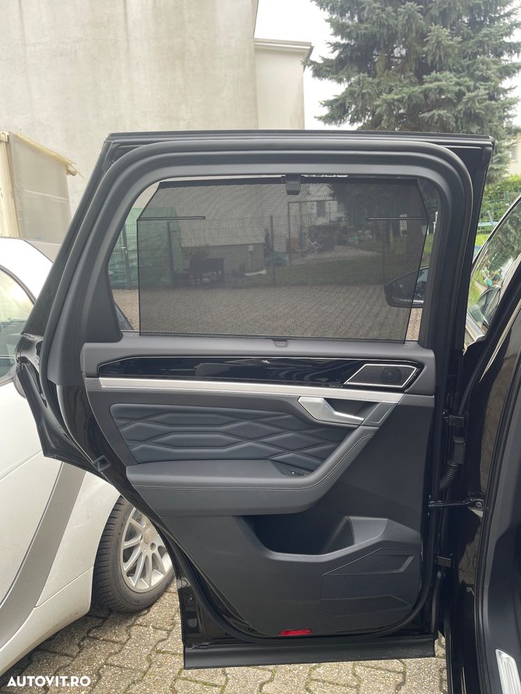 Volkswagen Touareg 3.0 V6 e-Hybrid 4Motion Aut. Elegance - 12