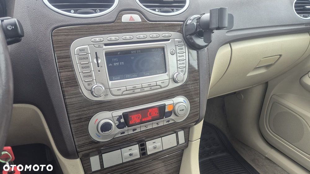 Ford Focus - 8
