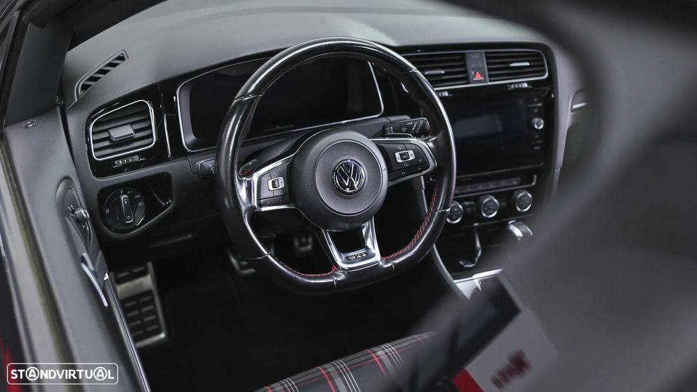 VW Golf GTI 2.0 TSI OPF DSG Performance - 48