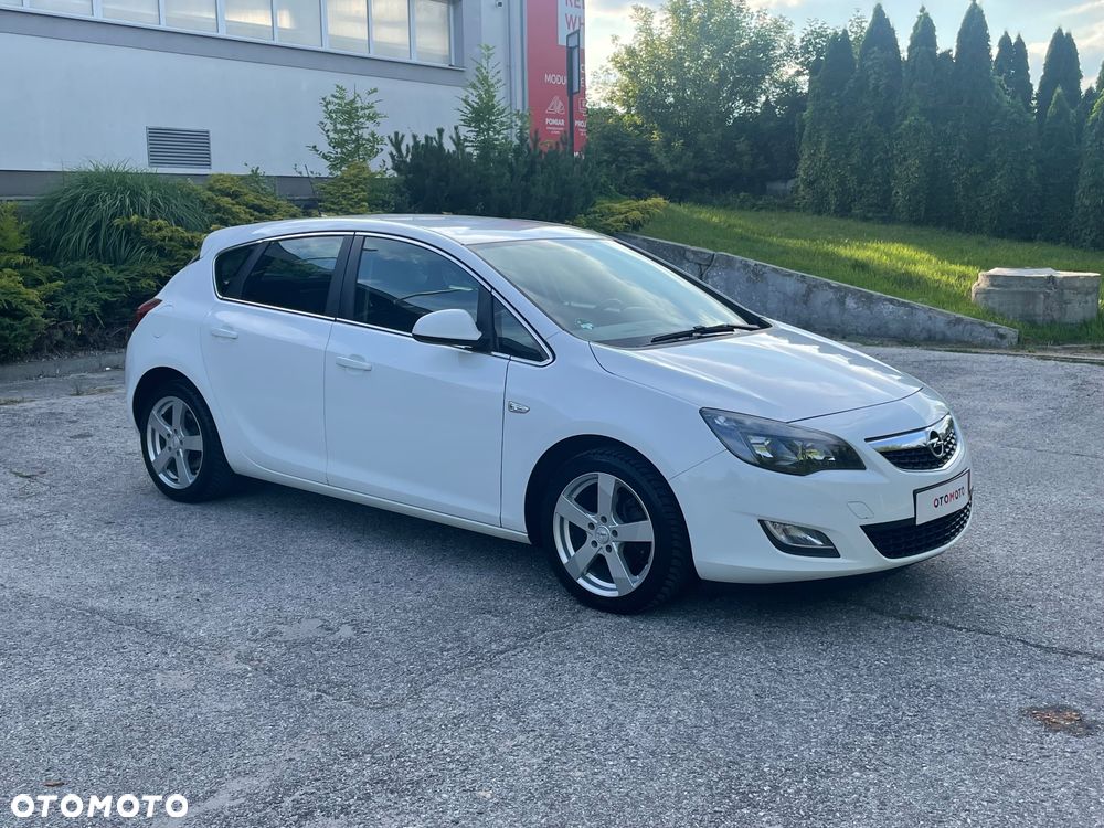 Opel Astra 1.7 CDTI DPF Innovation - 32
