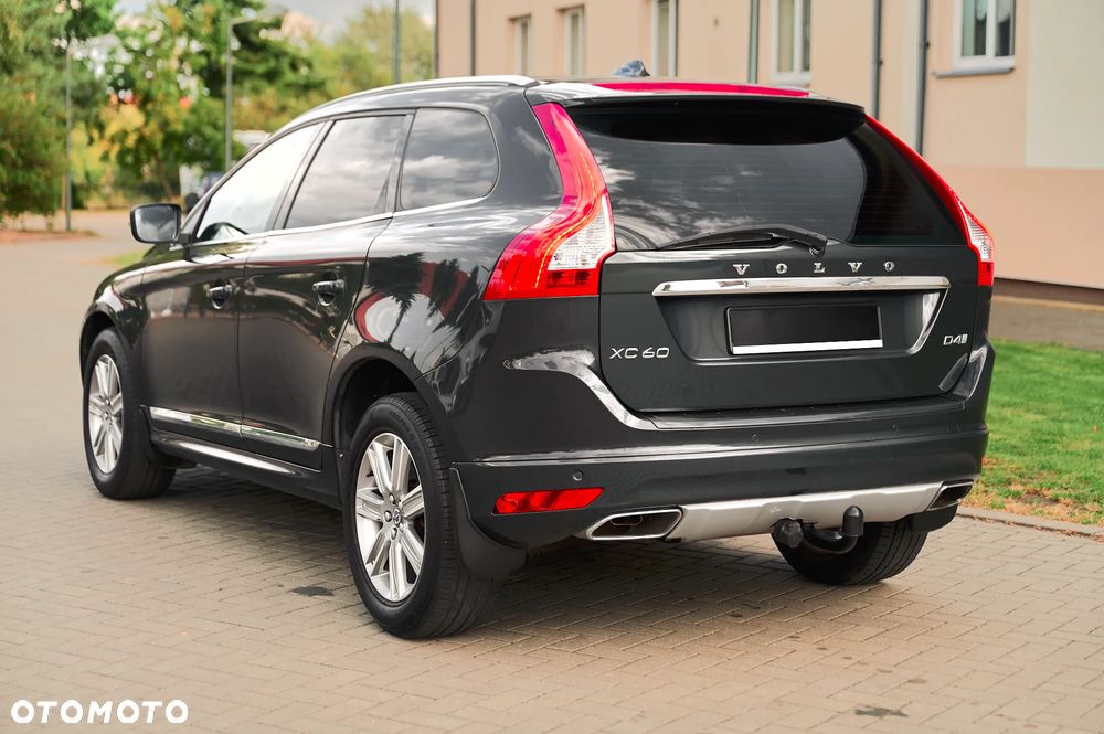 Volvo XC 60 D4 Geartronic Summum - 9