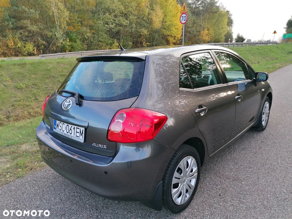 Toyota Auris - 5