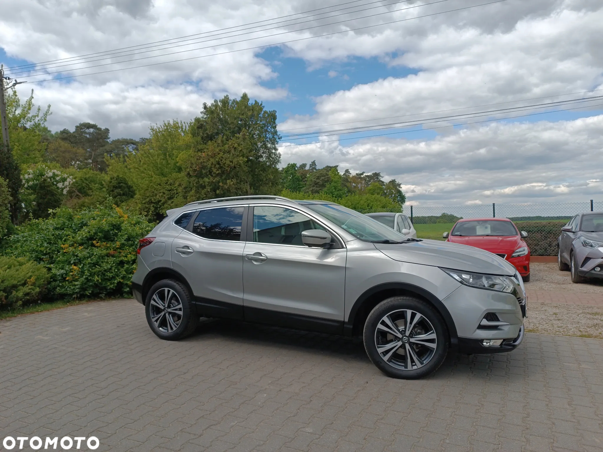 Nissan Qashqai 1.3 DIG-T N-Connecta EU6d - 25