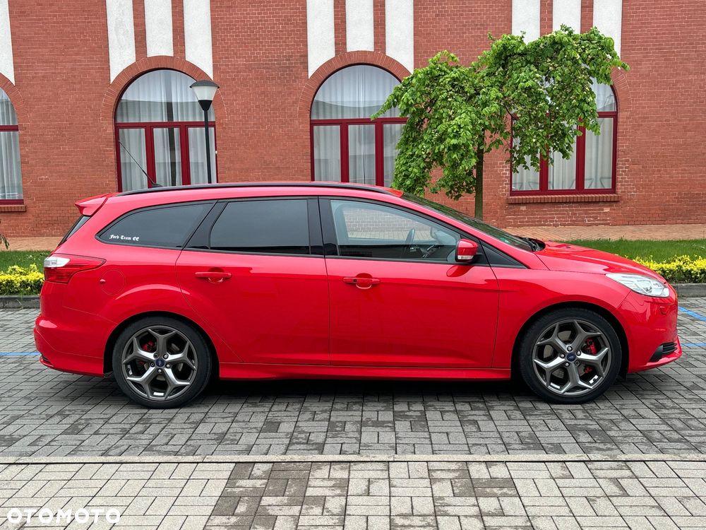 Ford Focus 2.0 EcoBoost ST mit Leder-Sport-Paket - 20