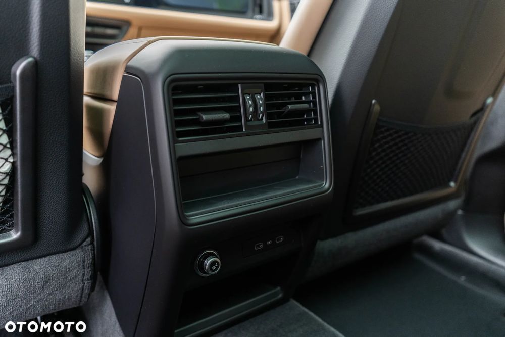 Porsche Cayenne E-Hybrid PHEV Black Edition - 30