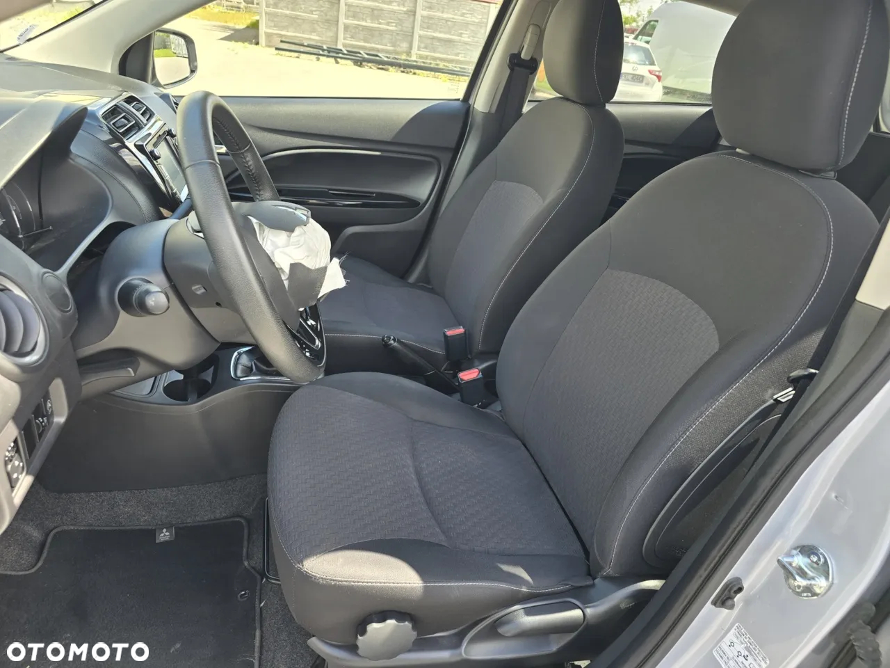 Mitsubishi Space Star 1.2 AS&G Instyle - 11