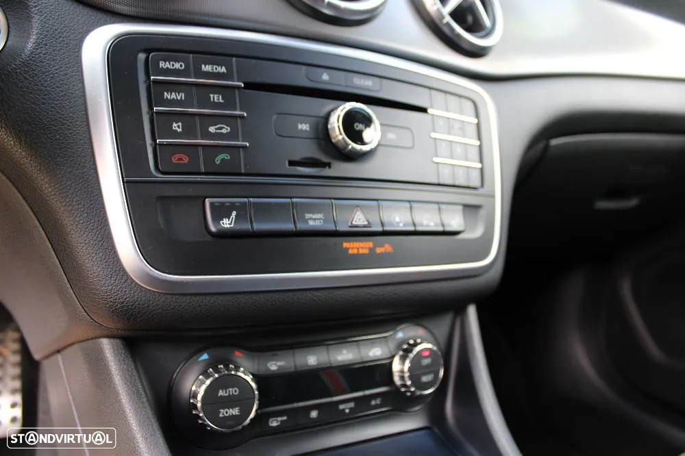 Mercedes-Benz CLA 220 d Shooting Brake AMG Line Aut. - 18