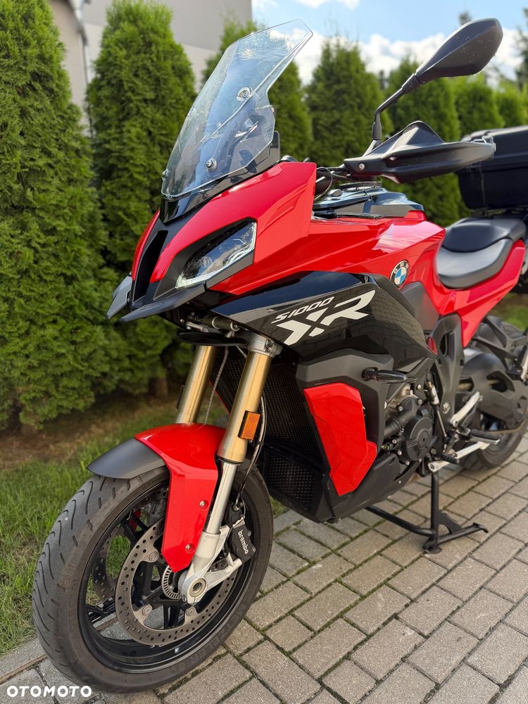 BMW XR - 8