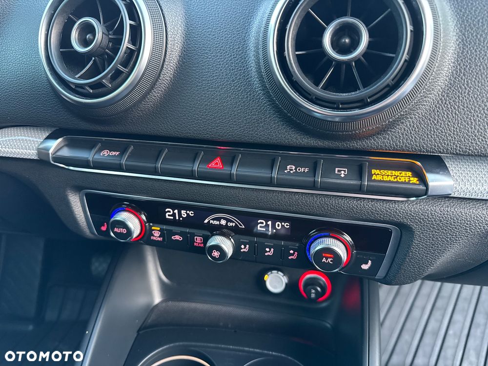 Audi A3 Sportback 1.8 TFSI S tronic Ambiente - 14