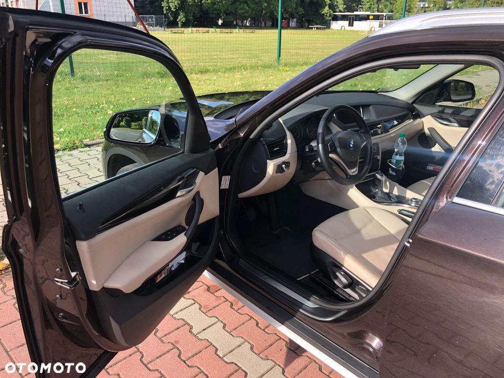 BMW X1 xDrive20d - 9