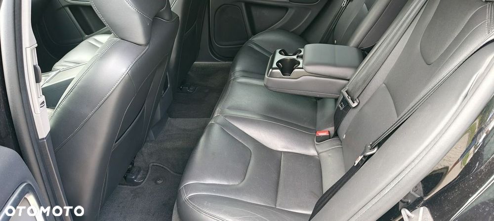 Volvo S60 D2 Drive-E Dynamic Edition (Momentum) - 10