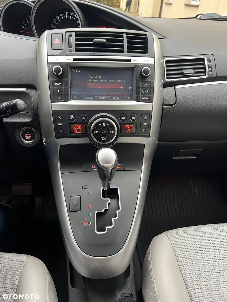 Toyota Verso 1.8 Premium 7os MS - 20