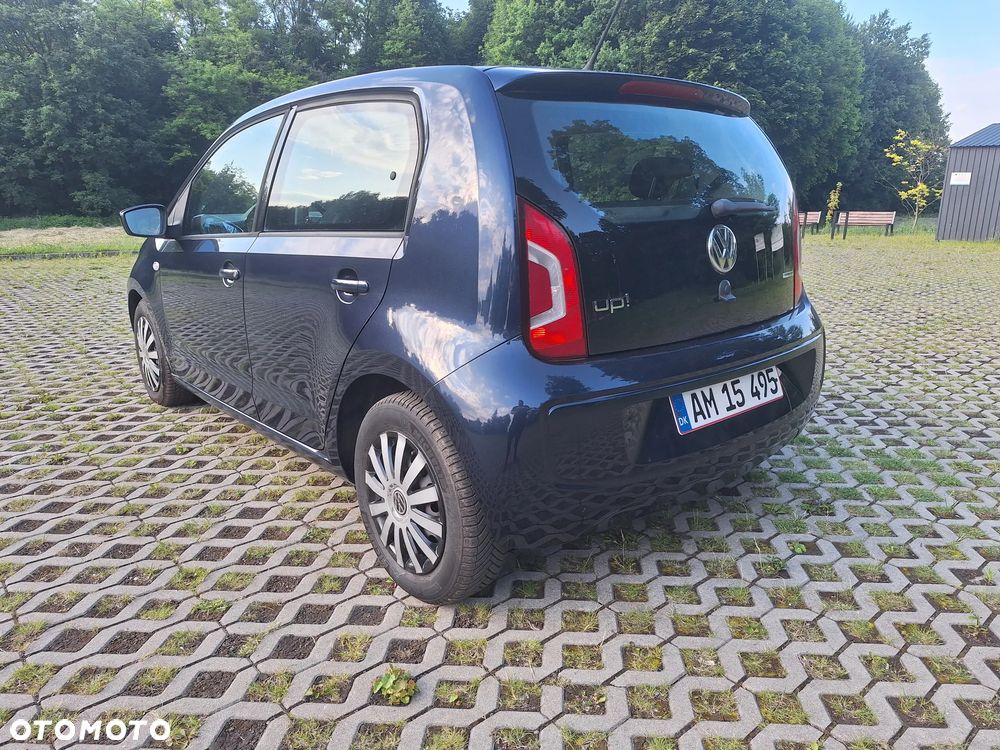 Volkswagen up! United - 26