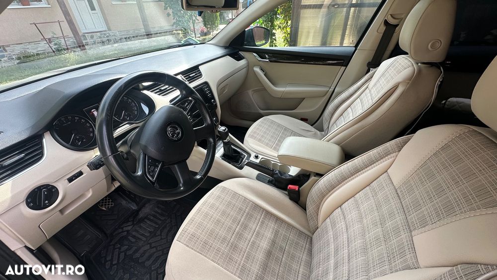 Skoda Octavia 2.0 TDI 4x4 ELEGANCE - 6