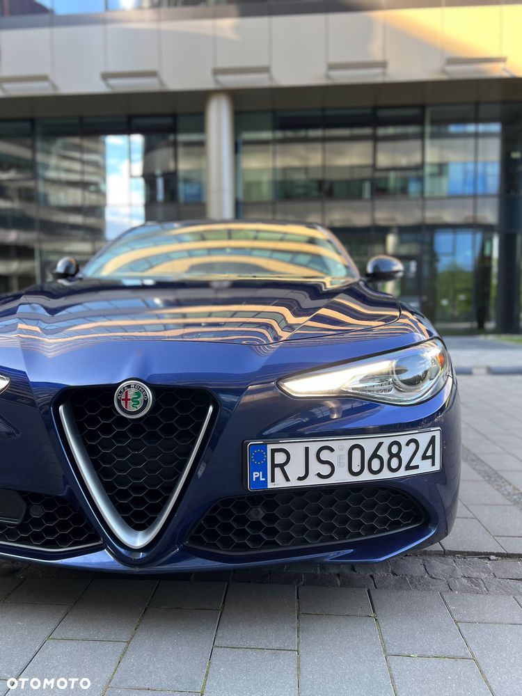 Alfa Romeo Giulia - 1