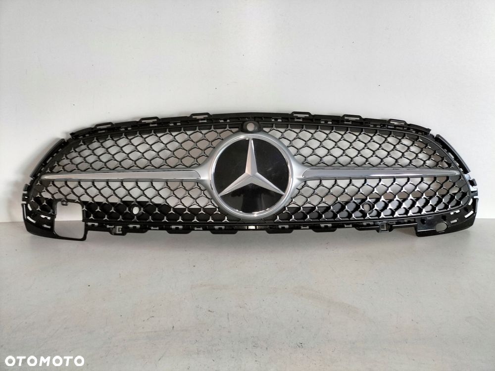 atrapa kratka grill mercedes c klasa w206 21- amg - 1