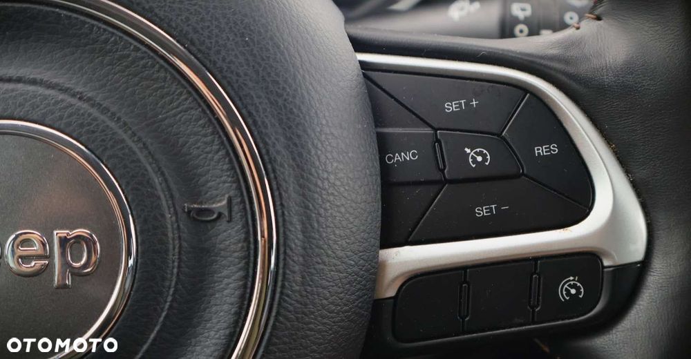 Jeep Compass - 22