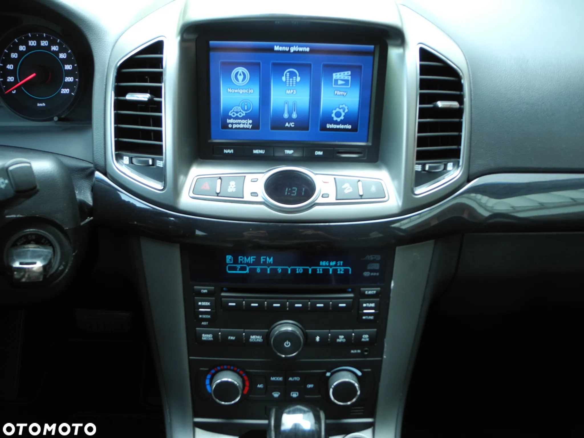 Chevrolet Captiva - 12