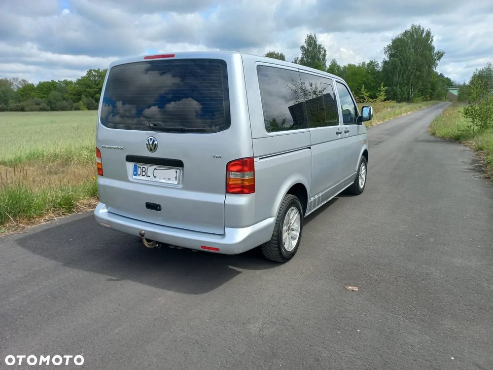 Volkswagen Caravelle L1 Comfortline - 4