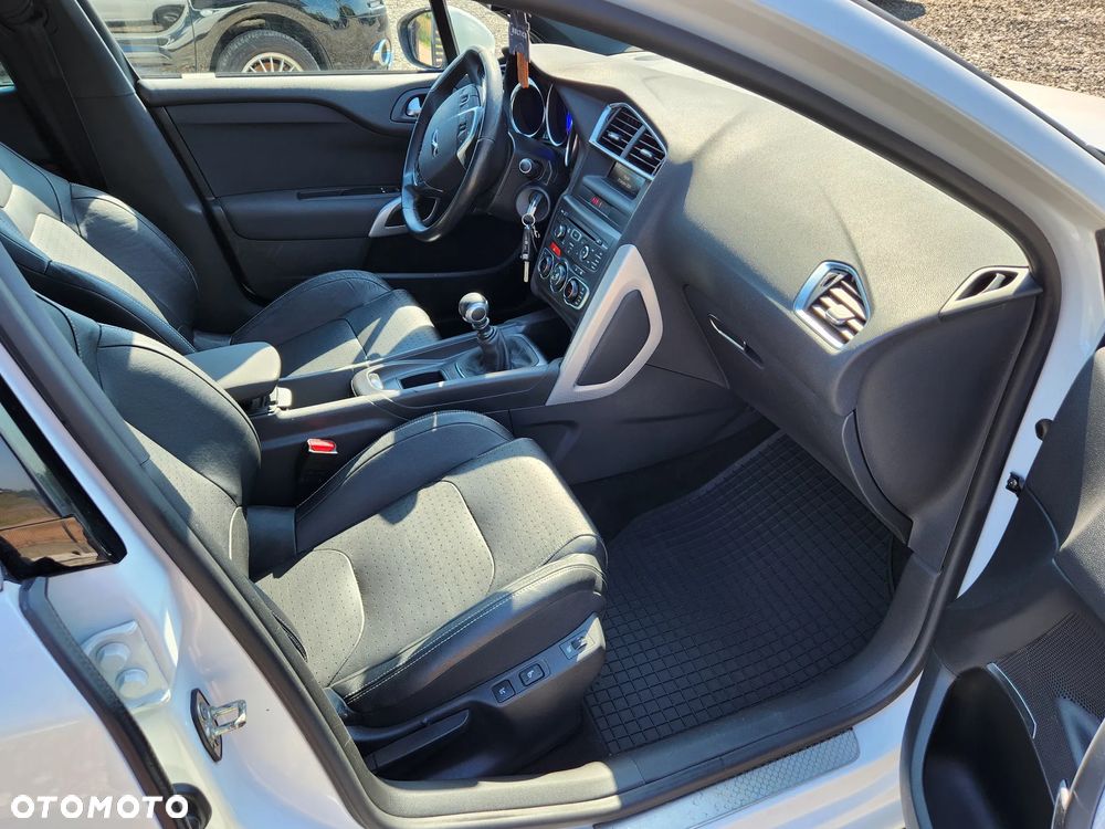 Citroën DS4 HDi 165 SoChic - 21