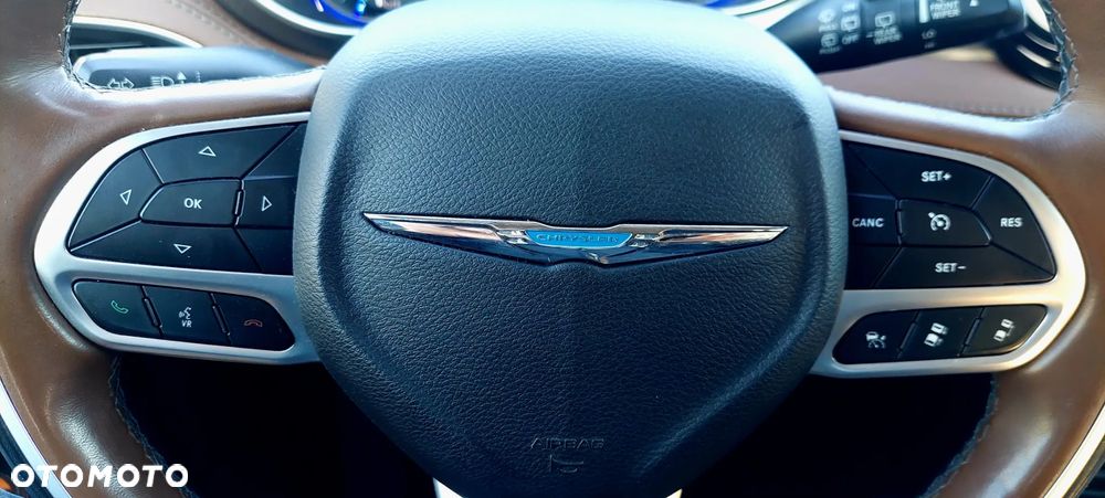 Chrysler Pacifica - 19