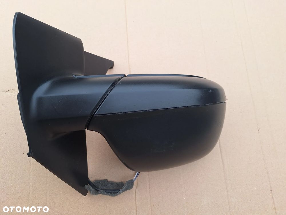 LUSTERKO PRAWE  VW T5 LIFT EU - 2