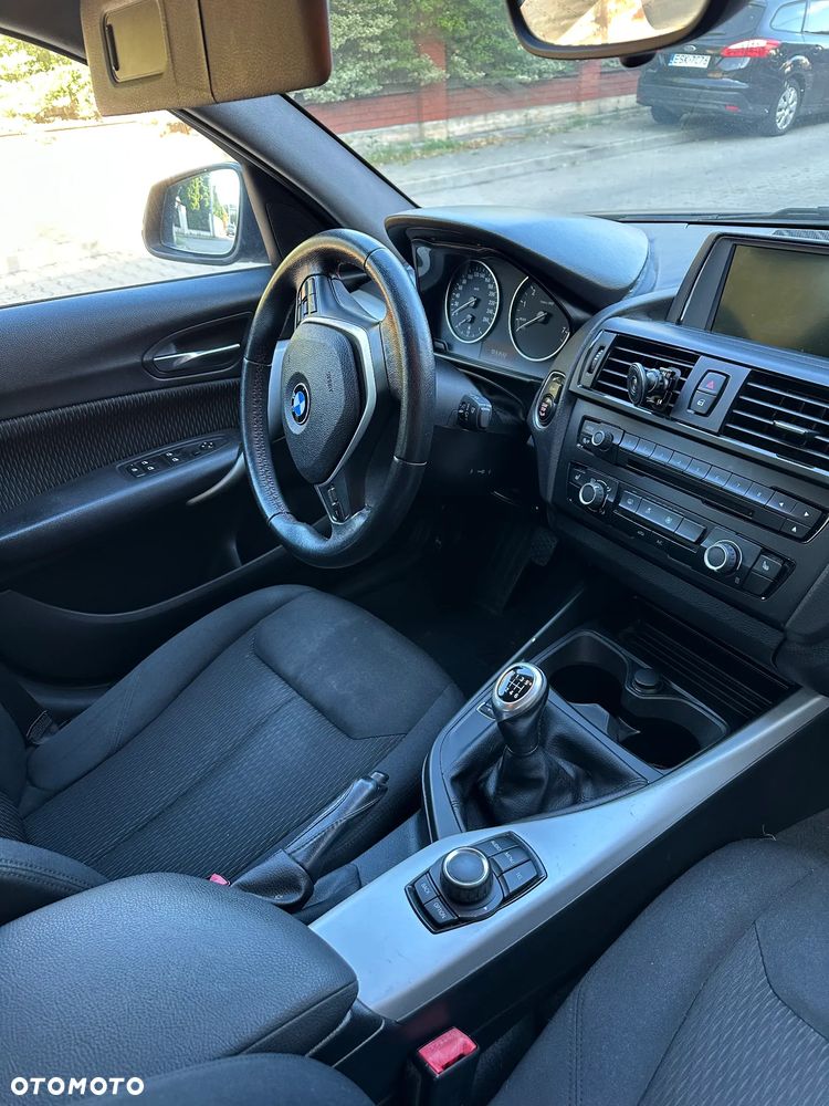BMW Seria 1 116i - 4