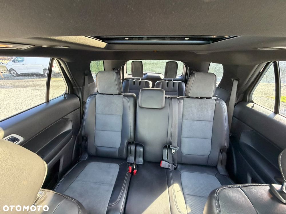 Ford Explorer - 29