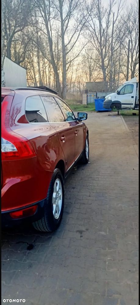 Volvo XC 60 2.4D AWD Momentum - 12