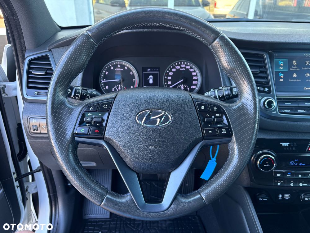 Hyundai Tucson 1.6 GDI BlueDrive GO 2WD - 36